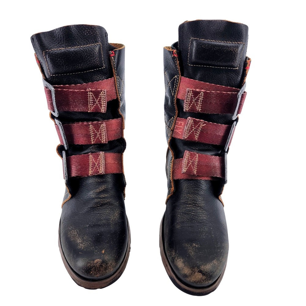 Black Leather Buckle Boots with Red Straps - Picture 2 of 9